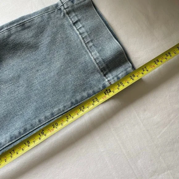 Women's / Teen's Ann Taylor Light Wash Easy Straigh Jeans size 2 - Picture 11 of 11